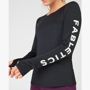 Fabletics Extra Small Black Long Sleeve Slim Fit Athletic Top